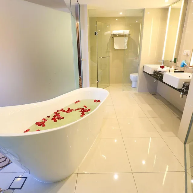 جناح بريميير، Eco Tree Hotel 7/7