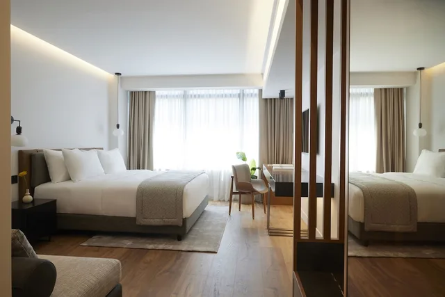 جناح جونيور بسرير كينج، Teight Hotel 1/3