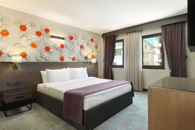 غرفة عائلية بسرير كوين، Days Hotel by Wyndham Ankara Cankaya 1/3