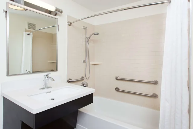 جناح بسريرين كوين بغرفة نوم واحدة، Sonesta Simply Suites Dallas Las Colinas 7/7
