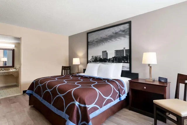 غرفة بسريرين مزدوجين، Super 8 By Wyndham Gulfport Near Biloxi 1/4