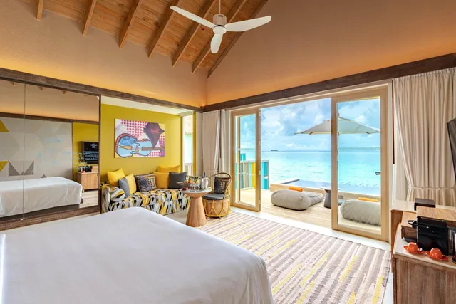 Diamond, Overwater, Villa, King Bed, Private Pool، Hard Rock Hotel Maldives 2/4