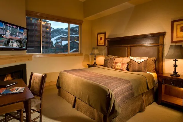 1 Bedroom, Suite, Silverado Lodge 6/10