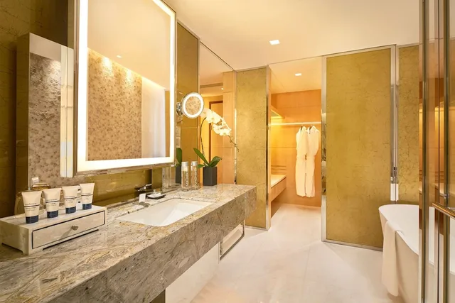 غرفة بريميير بسرير كينج، PAN PACIFIC BEIJING 6/7