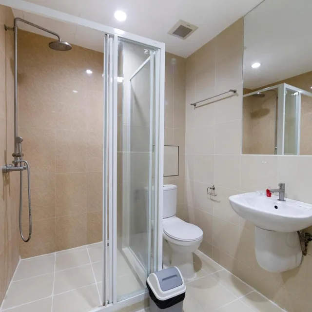Budget, Double Bed, Solo Express Sukhumvit 81 4/4