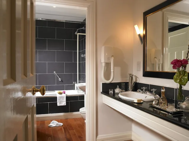 غرفة تنفيذية بسرير مزدوج أو سريرين منفصلين، Dunraven Arms Hotel 3/3