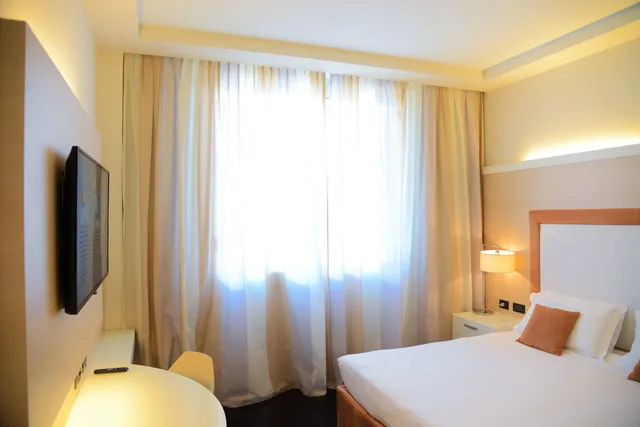 غرفة بسرير مزدوج، City Style Hotel La Favorita 3/6