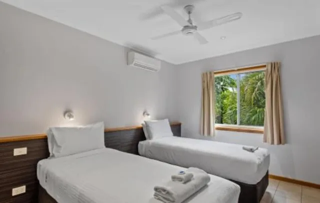 2 Bedrooms, Superior, Cabin, Queen and Twin Beds, Pet Friendly, Discovery Parks Katherine 1/3