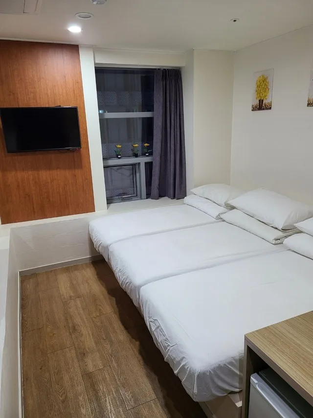 غرفة ثلاثية بسرير بطابقين بحمام خاص، Calistar Hotel 1/4