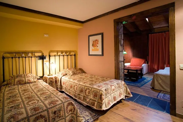 غرفة سوبيريور رباعية، Hotel Hospital de Benasque 2/2