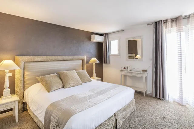 غرفة فاخرة بسرير مزدوج أو سريرين منفصلين، Les Bastides St. Paul 2/10