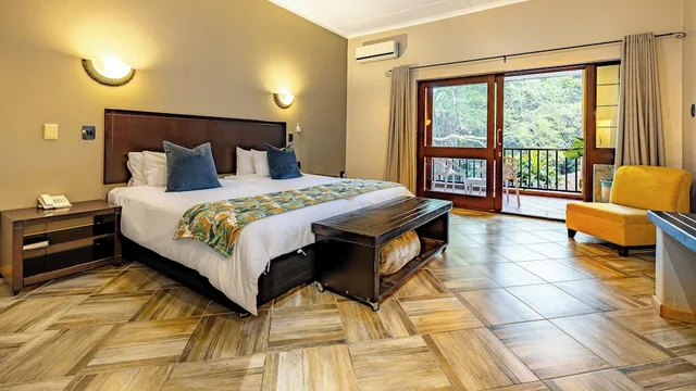 غرفة عائلية بأربعة أسرّة، Hotel Numbi and Garden Suites 1/4