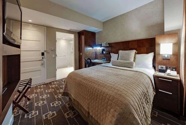 غرفة بسرير مزدوج بإطلالة على المدينة، Wyndham Garden Chinatown Hotel 1/1