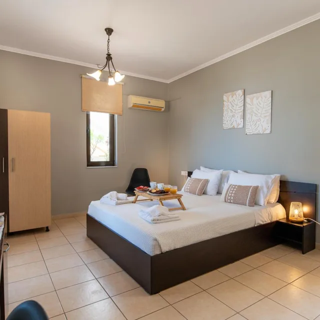 غرفة بسرير مزدوج بإطلالة على البحر، Villa Gereoudis 1/10