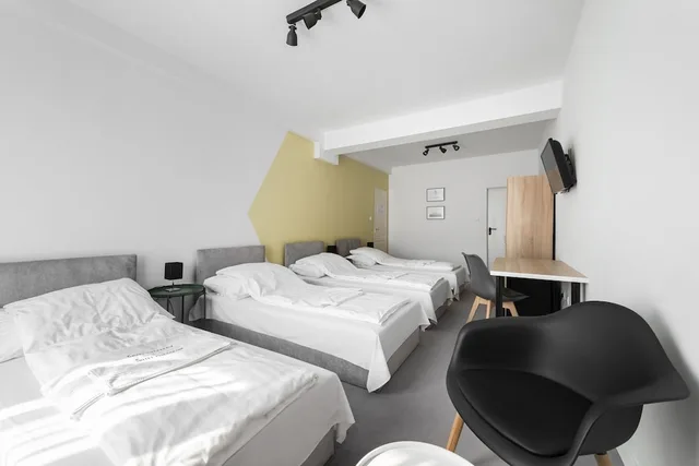 غرفة قياسية رباعية بأربعة أسرّة، Chesscom Hotel 3/5