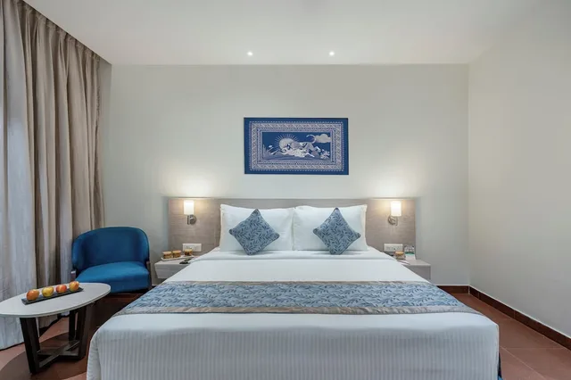 Room Assigned on Arrival, Sterling Corbett 1/5