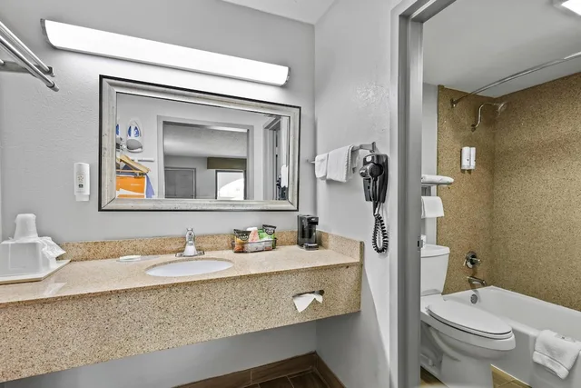 غرفة قياسية بسريرين مزدوجين، Quality Inn Bowling Green South 9/10