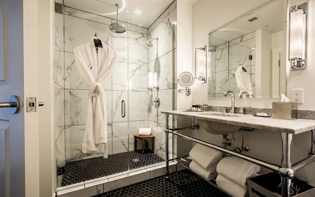 غرفة كلاسيكية مفردة بسرير كينج، Hotel Goodwin 2/2