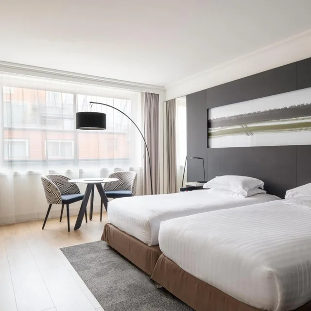 غرفة بسرير مزدوج أو سريرين منفصلين، Lyon Marriott Hotel Cite Internationale 4/10