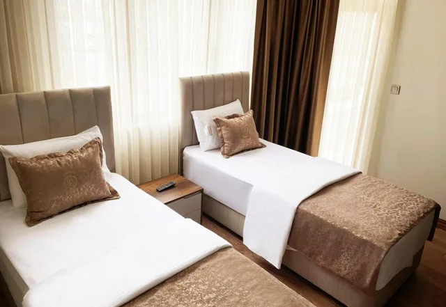 جناح عائلي، Bayrak Grand Hotel 3/7