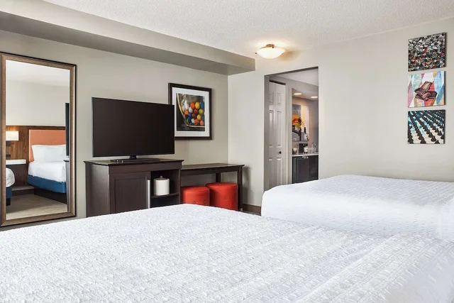 Studio, Suite, 2 Queen Beds, Sofa, Hampton Inn & Suites Hershey Near The Park 1/7