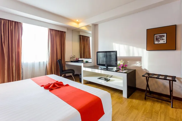 Superior, King Bed, Nova Platinum Pattaya 1/5