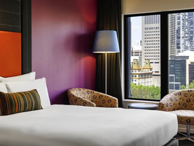 غرفة سوبيريور بسرير كوين بإطلالة على المتنزه، PULLMAN SYDNEY HYDE PARK 3/4
