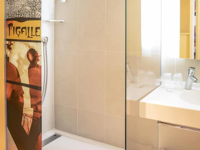 غرفة كلاسيكية بسرير كوين، Mercure Paris Pigalle Sacre Coeur 7/7