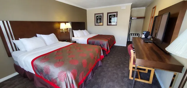 غرفة قياسية بسريرين كوين، Grand Forks Inn 1/2