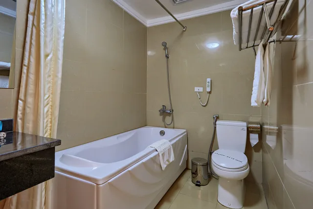 غرفة سوبيريور بسرير مزدوج أو سريرين منفصلين، Hoang Son Peace Hotel 8/9