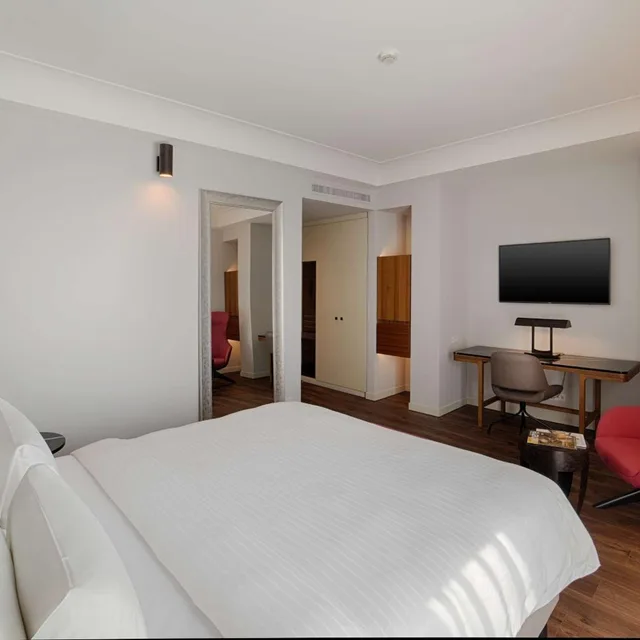 غرفة قياسية بسرير كينج، RADISSON BLU HOTEL MILAN 4/6