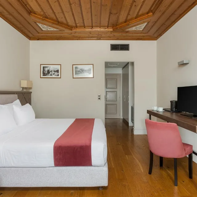 Superior, Lateral Side Lake View، The Lake Hotel 1/9