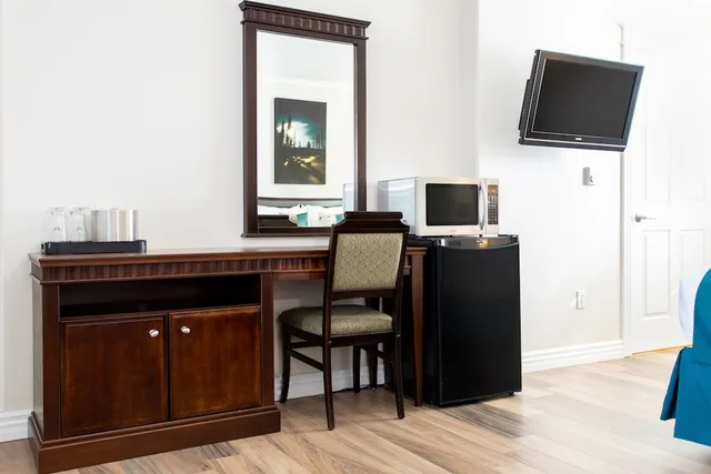 Royal Inn & Suites، كورنر بروك 43/50