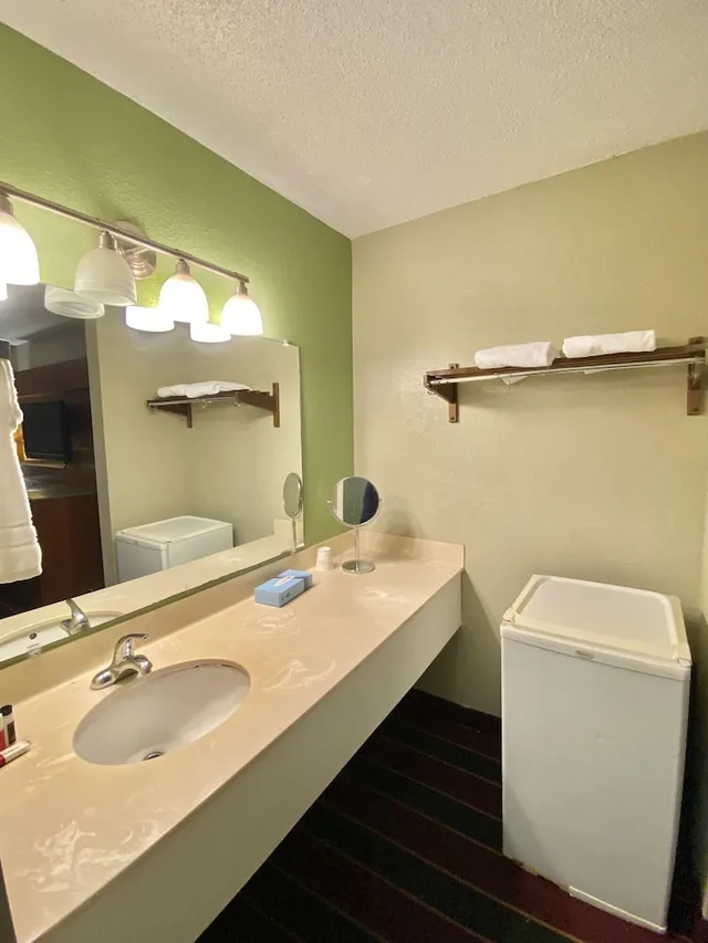 غرفة ديلوكس بسريرين كوين، Motel6 Forrest City, AR 6/7