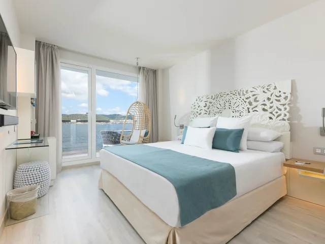 Single, Double Bed, Bay View، Amare Beach Hotel Ibiza - Adults Only 1/2