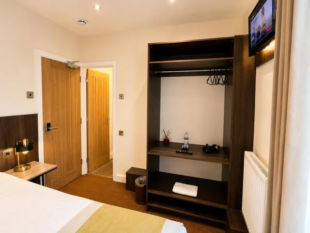 غرفة قياسية مفردة، The Kings Cross Hotel 8/20