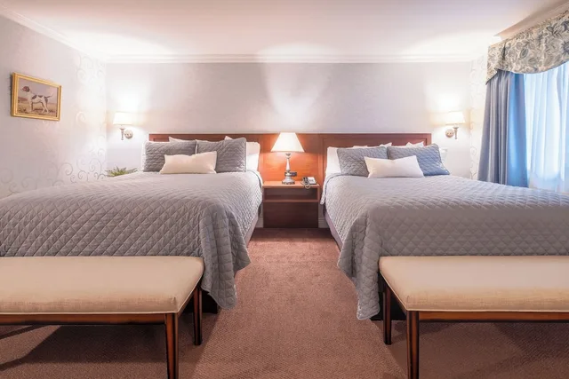 Lancashire, 2 Queen Beds، The Red Coach Inn 2/4