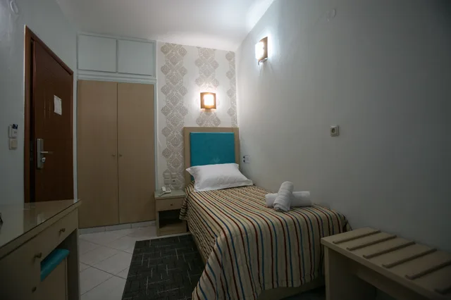 غرفة مفردة، Life Hotel 4/6