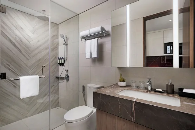 3 Bedrooms, Deluxe, Twin Beds, 2 King Beds, Somerset Central Salcedo Makati 6/8