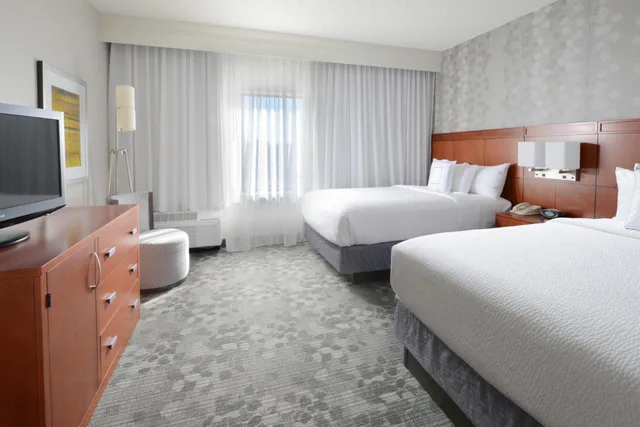 غرفة بسريرين كوين، Sonesta Select Dallas Central Expressway 2/3