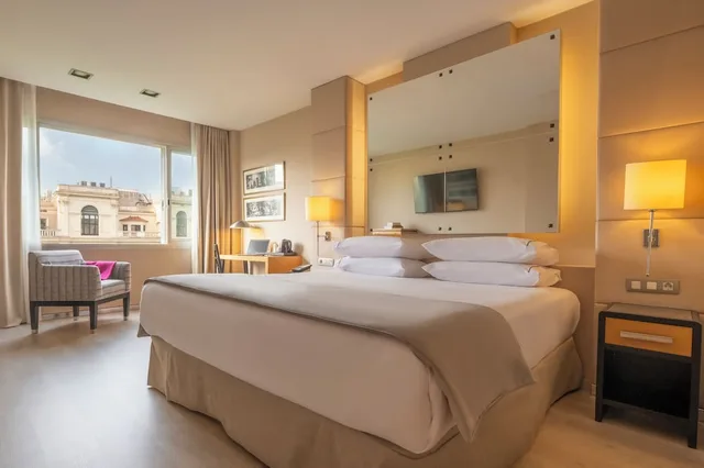 غرفة قياسية، Hotel Hesperia Barcelona Presidente 2/4