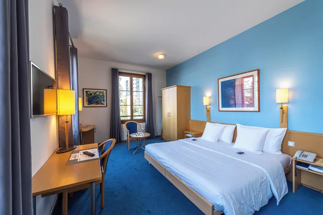 غرفة بسرير كوين، Hotel Bon Rivage 7/10