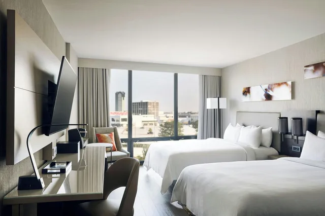 غرفة رباعية بسريرين مزدوجين لذوي الإعاقة، Chicago Marriott Oak Brook 2/4