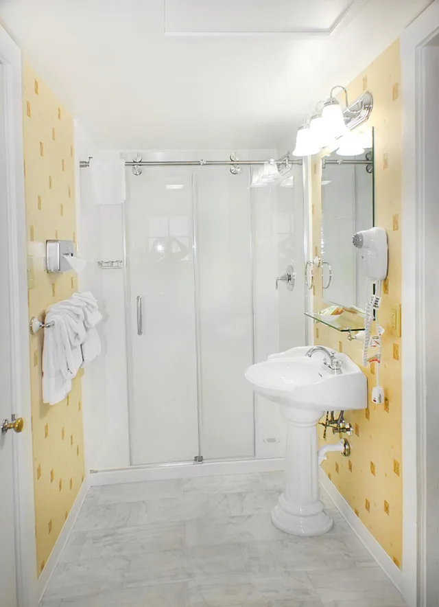 كابينة بسرير مزدوج أو سريرين منفصلين، Buffalo Bill Village 2/2