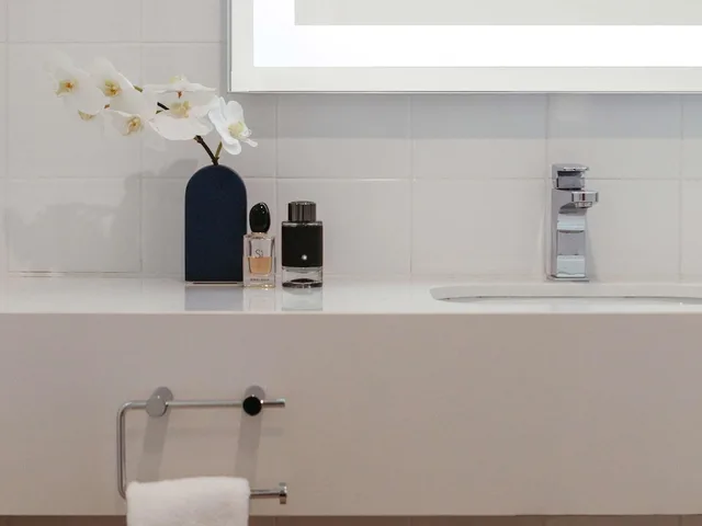 جناح بسرير كينج مع أريكة، Novotel Melbourne Glen Waverley 4/4
