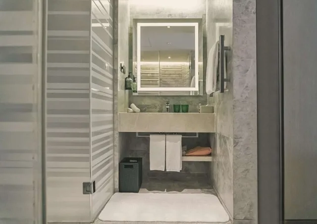 Upstairs, King Bed, Urban View، East Beijing Hotel 4/4