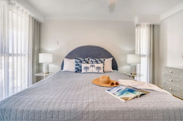 شقة سيغنتشر بسرير كوين وسريرين منفصلين بغرفتي نوم، Talisman Apartments 3/7