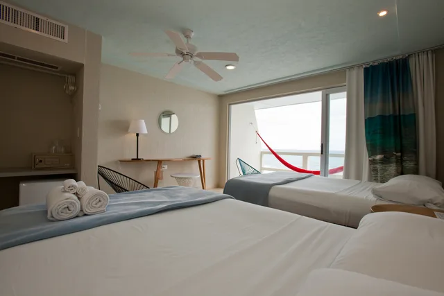Room, Ocean Front، Hotel Rocamar Isla Mujeres 1/6
