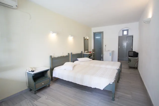 غرفة كومفورت بسريرين منفصلين، Polos Hotel Paros 3/10