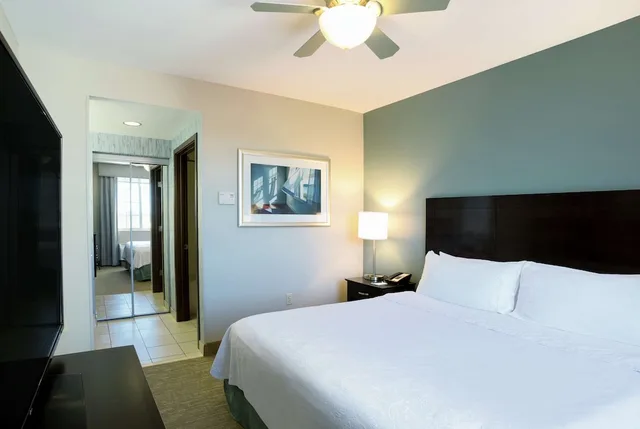 غرفة رئاسية بسريرين كينج مع أريكة، Homewood Suites by Hilton Port St Lucie-Tradition 1/7
